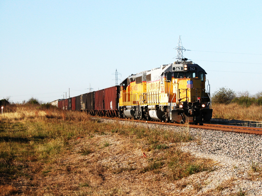 UP 363  13Dec2012  NB out of JAMA for Buda 